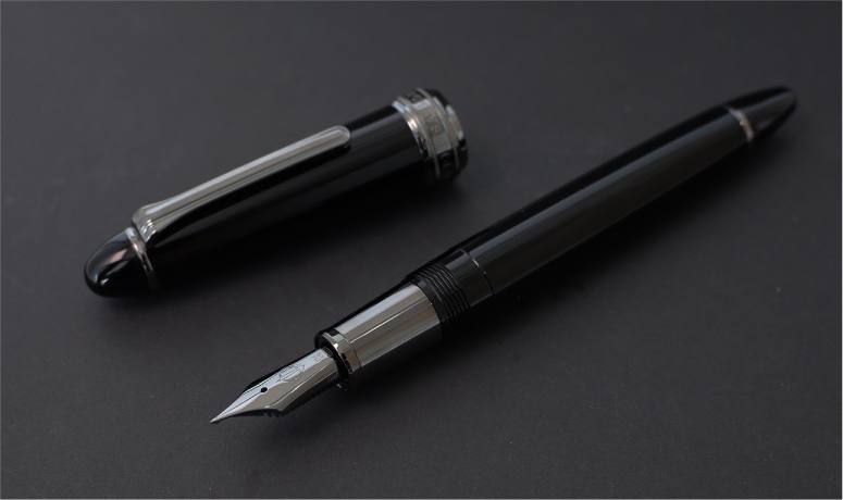 ほぼ新品】セーラー万年筆 長刀研ぎ ゴールドトリム21K めんどくさかっ  